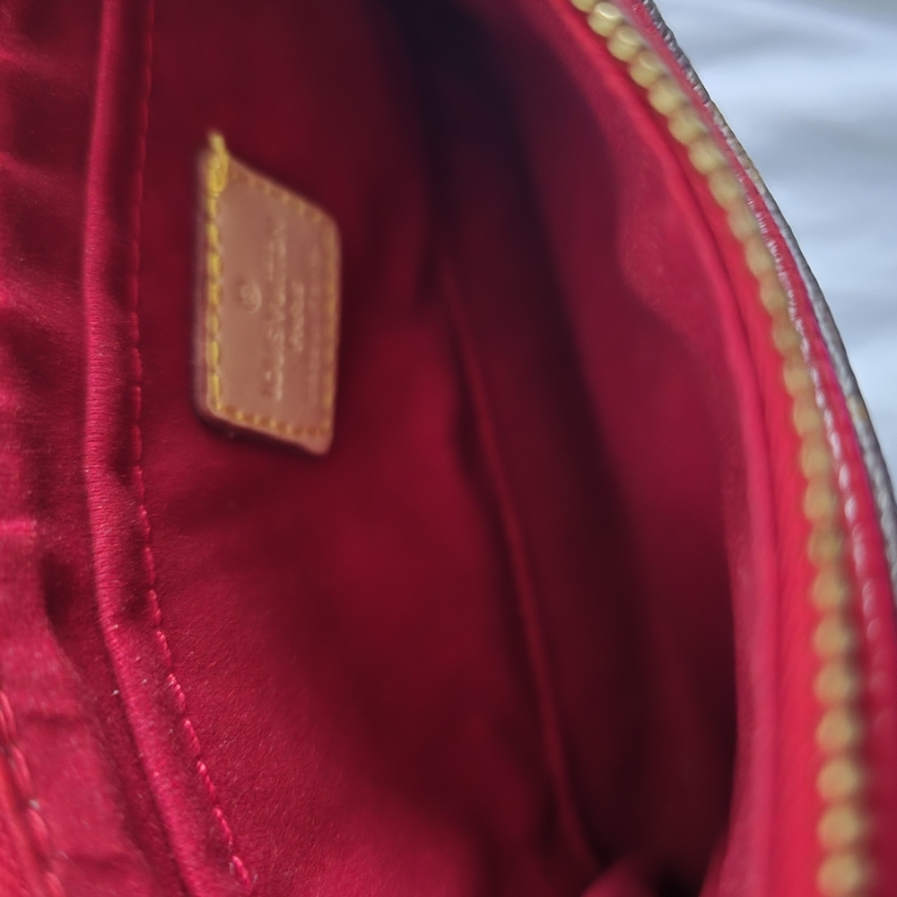 Louis Vuitton like bag